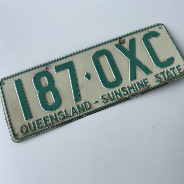 NUMBER PLATE, Queensland - White Green (Single)